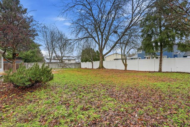 3838 S LORETTA Dr, Spokane Valley, WA 99216