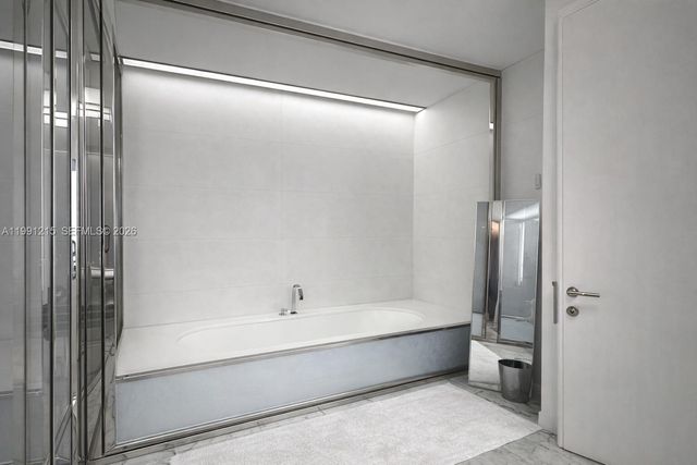 3315 Collins Ave 8D, Miami Beach, FL 33140