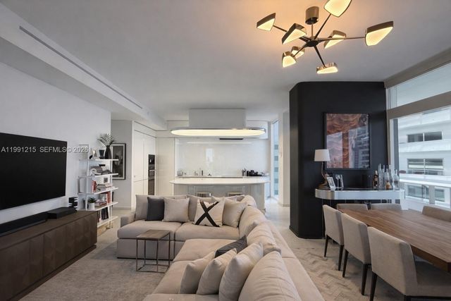 3315 Collins Ave 8D, Miami Beach, FL 33140