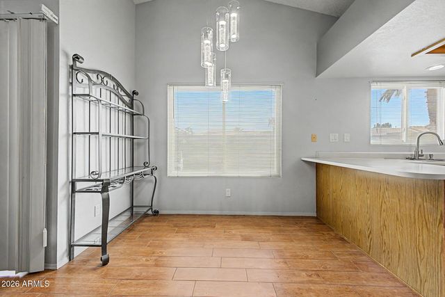 8021 W PARADISE Drive, Peoria, AZ 85345