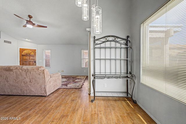 8021 W PARADISE Drive, Peoria, AZ 85345