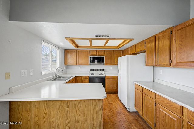 8021 W PARADISE Drive, Peoria, AZ 85345
