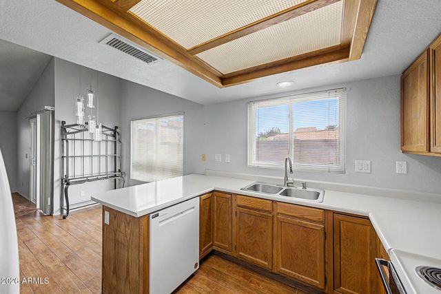 8021 W PARADISE Drive, Peoria, AZ 85345