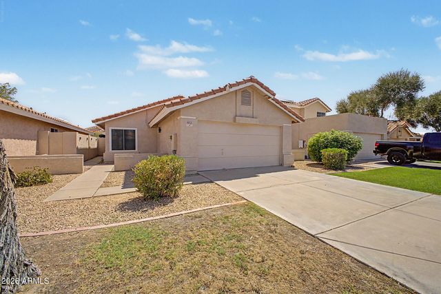 8021 W PARADISE Drive, Peoria, AZ 85345