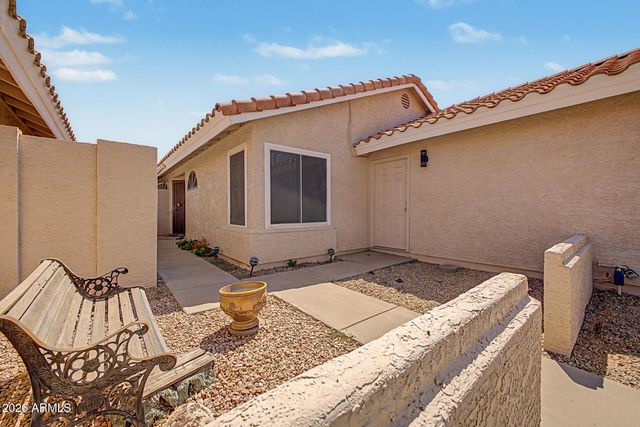 8021 W PARADISE Drive, Peoria, AZ 85345