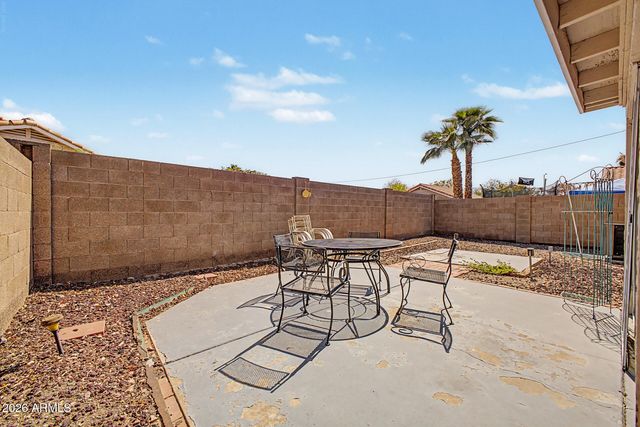 8021 W PARADISE Drive, Peoria, AZ 85345