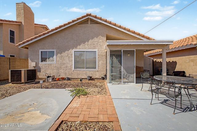 8021 W PARADISE Drive, Peoria, AZ 85345