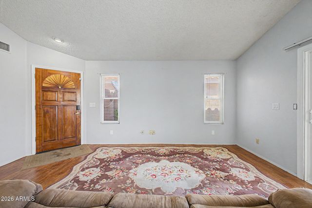 8021 W PARADISE Drive, Peoria, AZ 85345