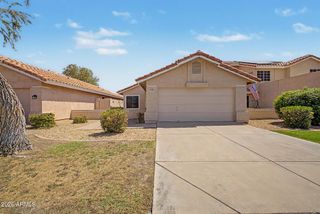 8021 W PARADISE Drive, Peoria, AZ 85345