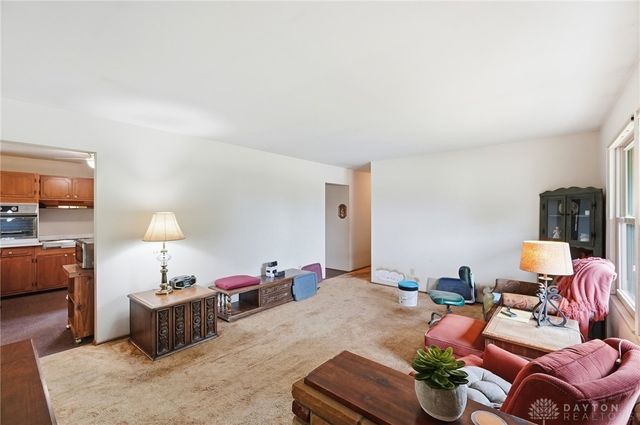 5912 Lombardy Court, West Carrollton, OH 45449