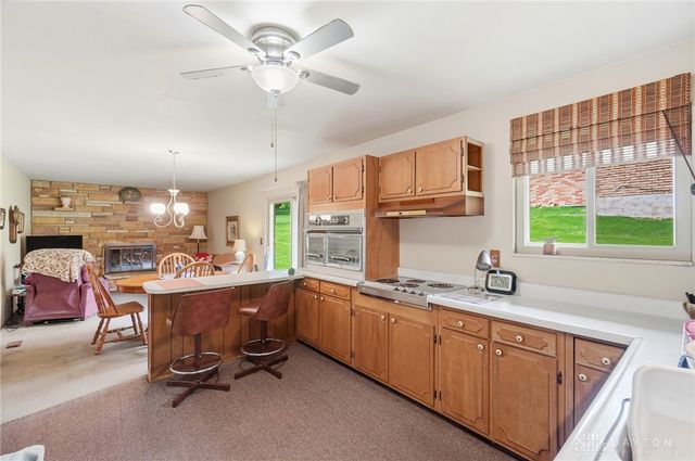 5912 Lombardy Court, West Carrollton, OH 45449