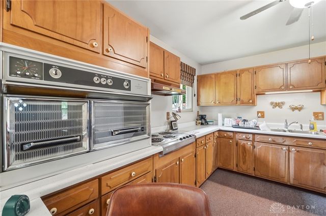 5912 Lombardy Court, West Carrollton, OH 45449