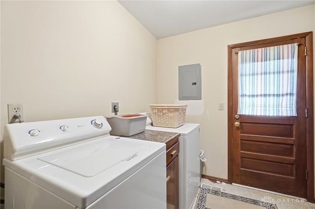 5912 Lombardy Court, West Carrollton, OH 45449
