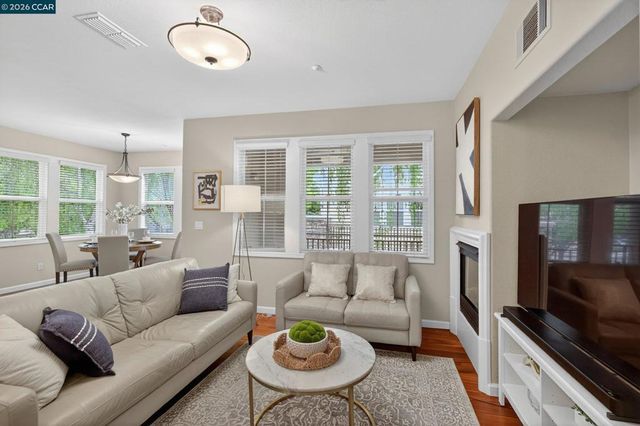 4300 Keegan St, Dublin, CA 94568