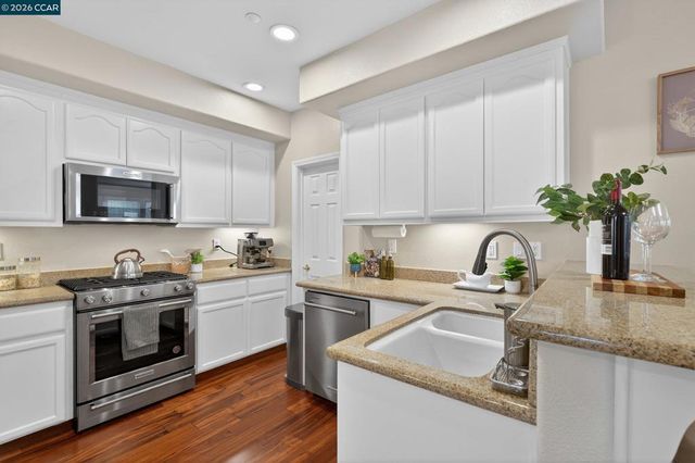 4300 Keegan St, Dublin, CA 94568