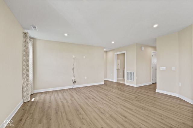 1275 Gunnison Drive, Greenfield, IN 46140