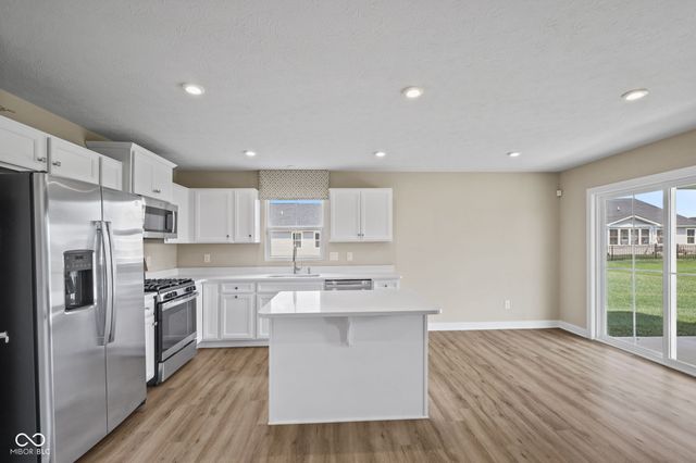 1275 Gunnison Drive, Greenfield, IN 46140