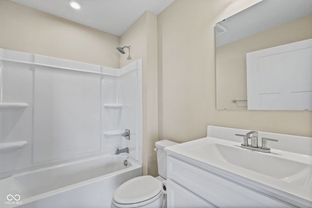 1275 Gunnison Drive, Greenfield, IN 46140