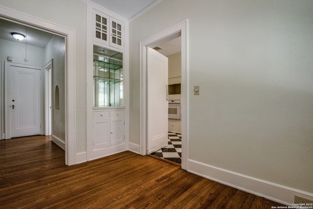 242 W Huisache UPSTAIRS, San Antonio, TX 78212