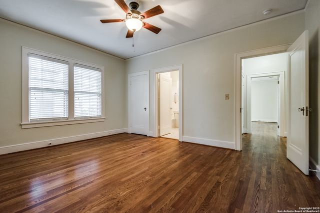 242 W Huisache UPSTAIRS, San Antonio, TX 78212