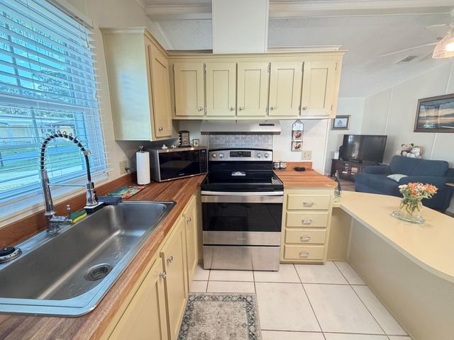 2625 Caper Court, Port St. Lucie, Port St Lucie, FL 34952