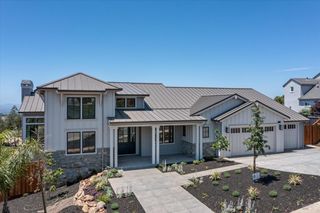 3855 Royal Manor Pl, Santa Rosa, CA 95404
