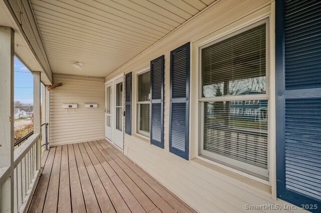 245 Willetts Avenue, New London, CT 06320