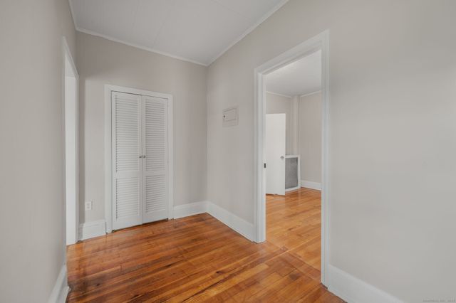 245 Willetts Avenue, New London, CT 06320