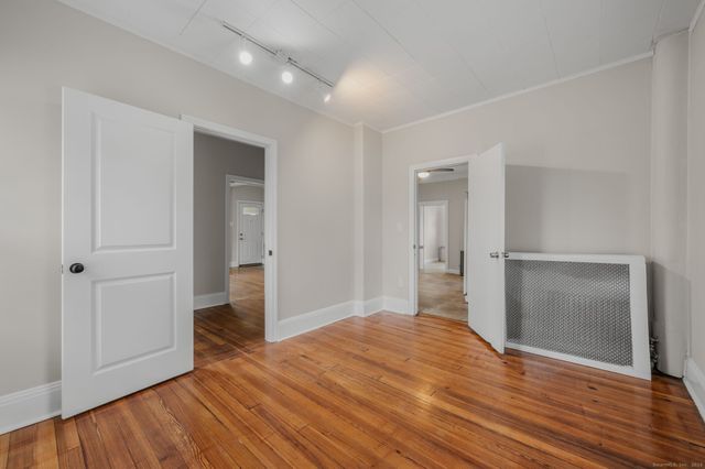 245 Willetts Avenue, New London, CT 06320