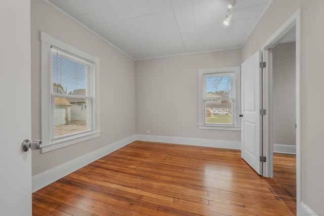 245 Willetts Avenue, New London, CT 06320