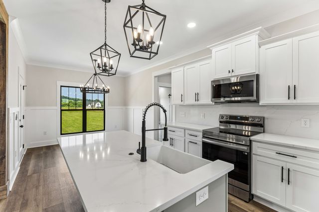 3312 Kathleen Ct, Cornersville, TN 37047