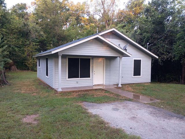 903 Conway, Palestine, TX 75801