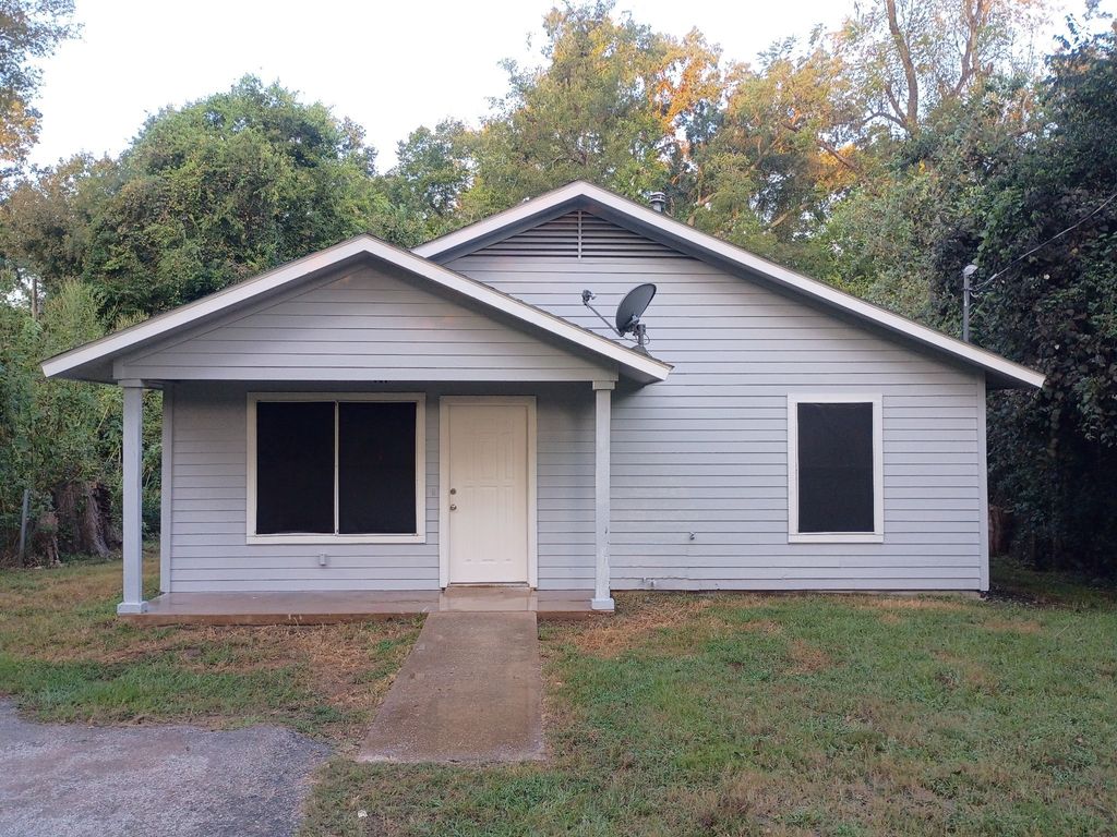 903 Conway, Palestine, TX 75801