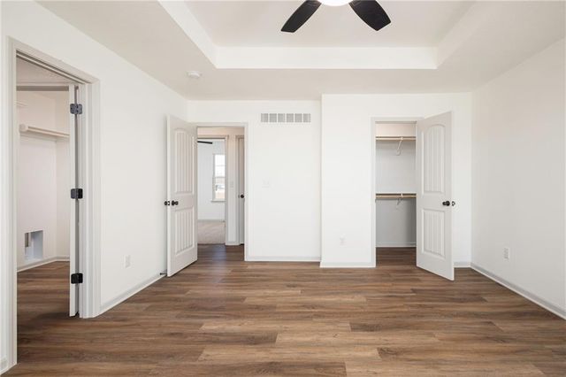 1307 NE Sequoia Court, Oak Grove, MO 64075