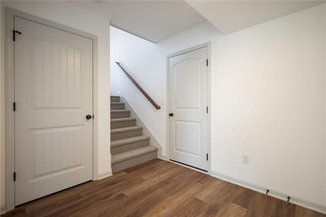 1307 NE Sequoia Court, Oak Grove, MO 64075