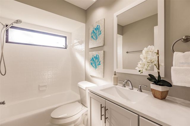 904 S DORAL LANE, Venice, FL 34293