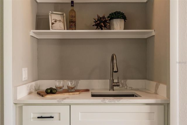 904 S DORAL LANE, Venice, FL 34293