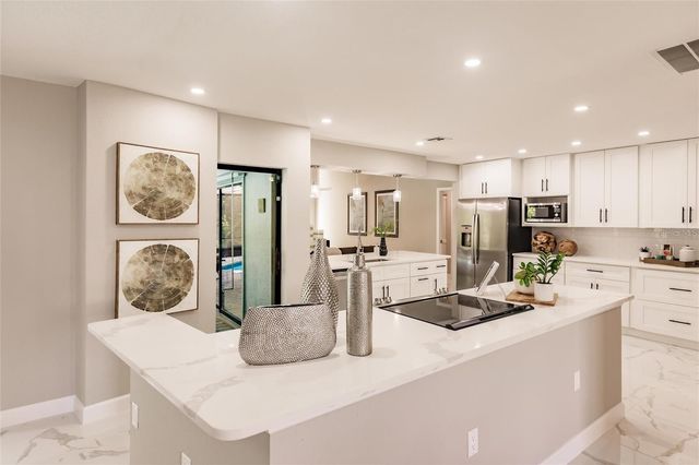 904 S DORAL LANE, Venice, FL 34293