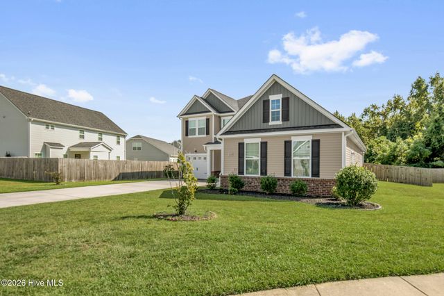 131 Fullcrest Court, Raeford, NC 28376