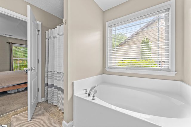 4 Vista Rose Court, Anderson, SC 29621