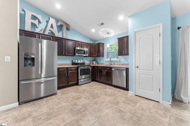 4 Vista Rose Court, Anderson, SC 29621
