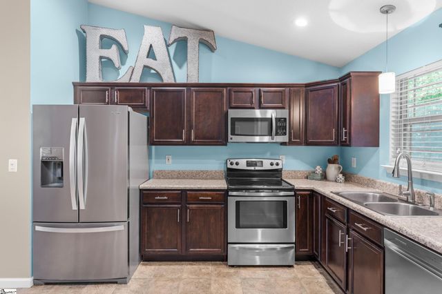 4 Vista Rose Court, Anderson, SC 29621