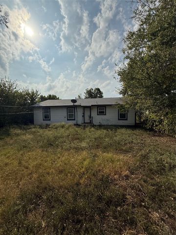 4001 Fitzhugh Avenue, Fort Worth, TX 76105