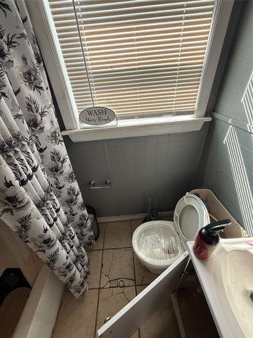 4001 Fitzhugh Avenue, Fort Worth, TX 76105