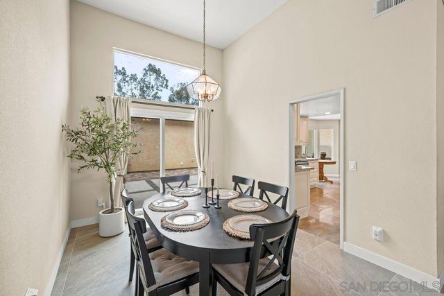 971 969-973 E J St, Chula Vista, CA 91910