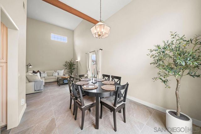 971 969-973 E J St, Chula Vista, CA 91910