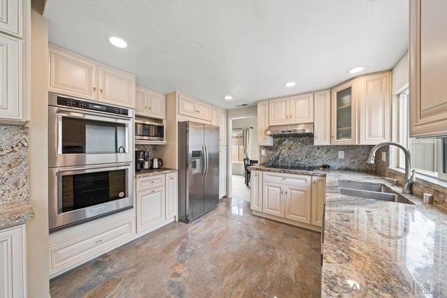 971 969-973 E J St, Chula Vista, CA 91910