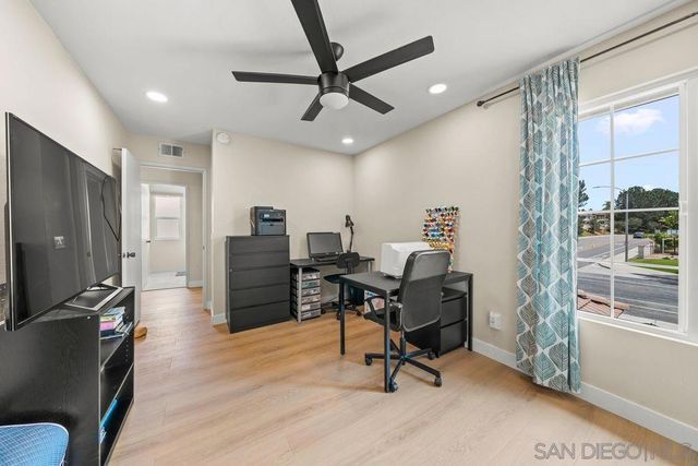 971 969-973 E J St, Chula Vista, CA 91910