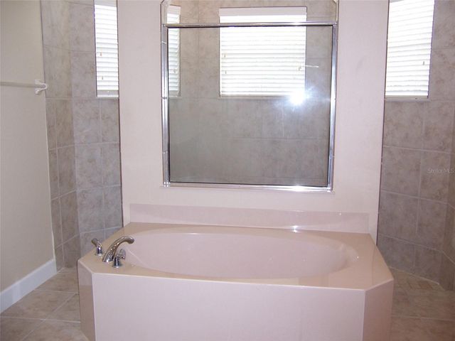 2748 BLOWING BREEZE WAY, Orlando, FL 32820