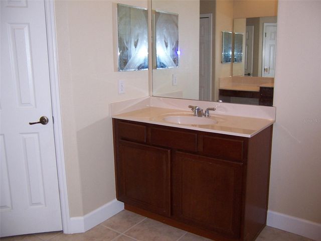 2748 BLOWING BREEZE WAY, Orlando, FL 32820